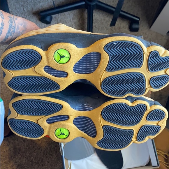 Retro Jordan 13 Chutney Size 7y - Picture 2 of 3